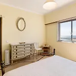 Vip T2 Em Frente A Apartamento Quarteira